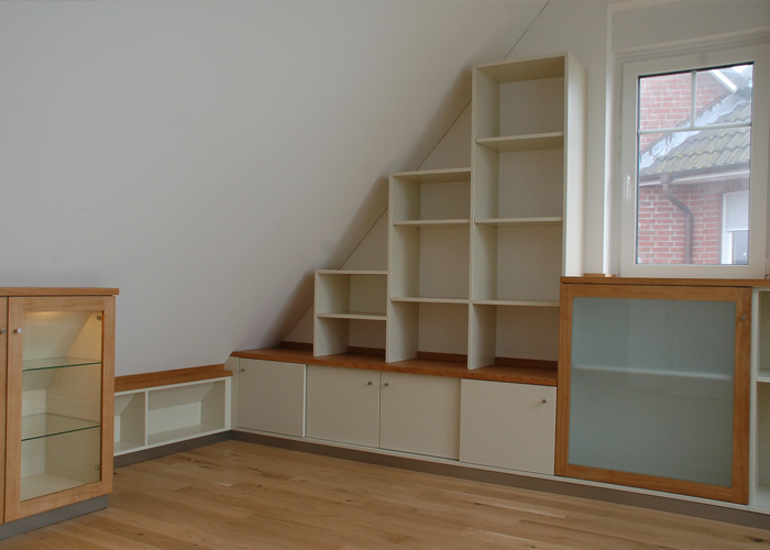 Möbel für die Dachschräge das Holzatelier